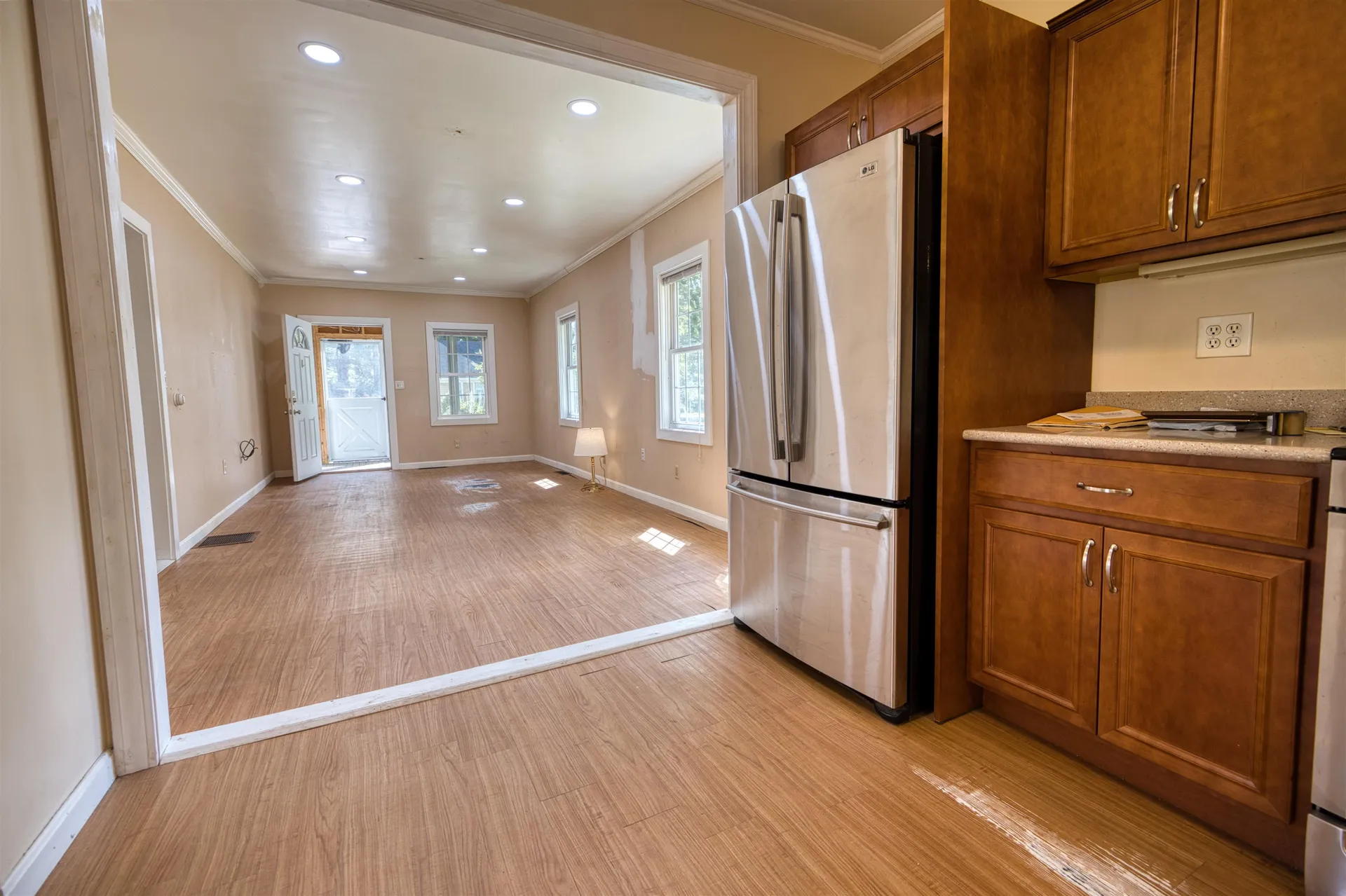 11 Depot Square Street Ossipee NH 03814-6846