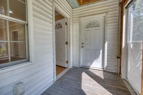11 Depot Square Street Ossipee NH 03814-6846