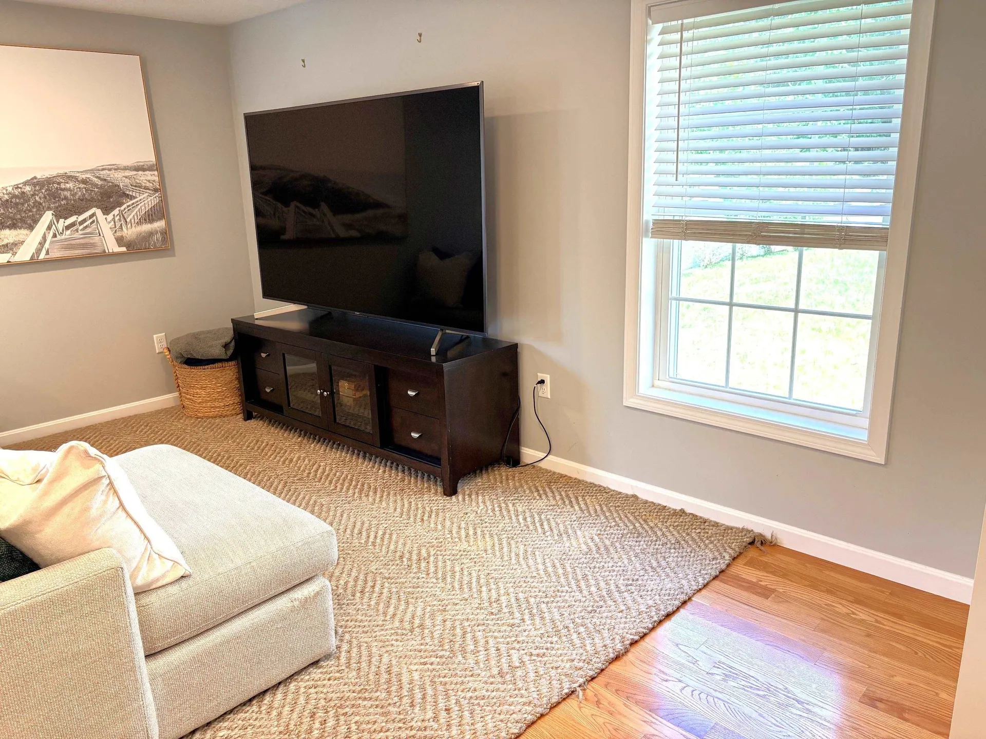 8 Cranberry Way Manchester NH 03109