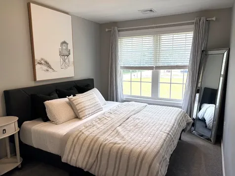 8 Cranberry Way Manchester NH 03109