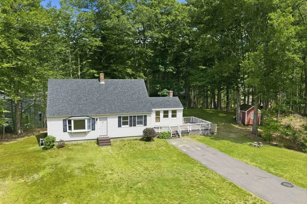 5 Council Tree Lane Wolfeboro NH 03894