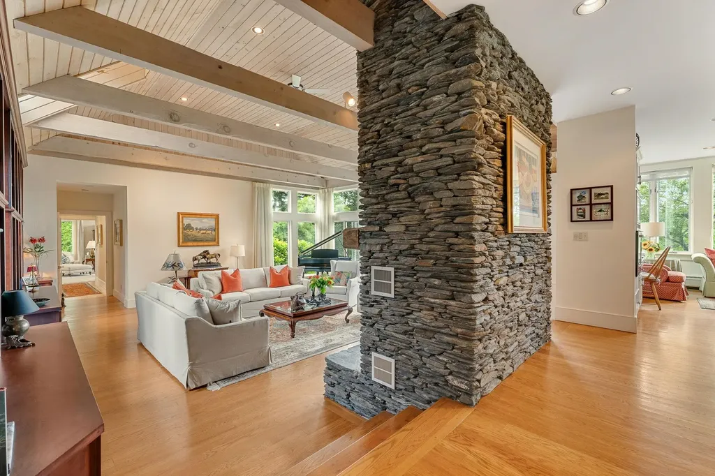 1109 East Warren Road Waitsfield VT 05672