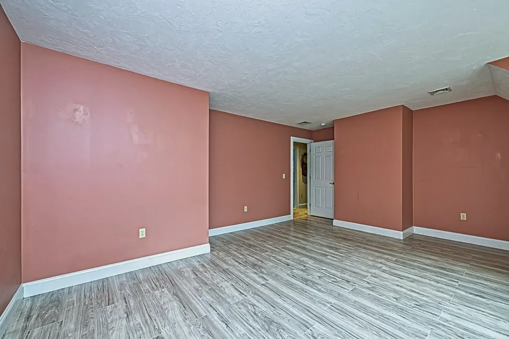72 Tenney Road Sandown NH 03873