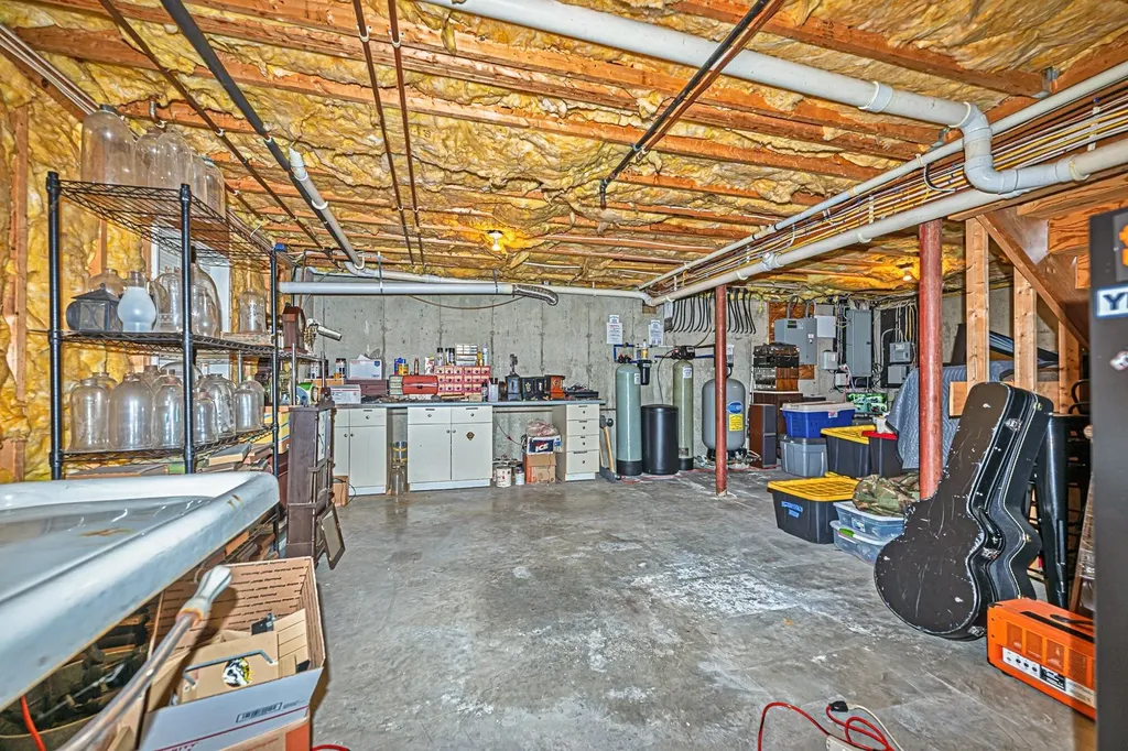 72 Tenney Road Sandown NH 03873