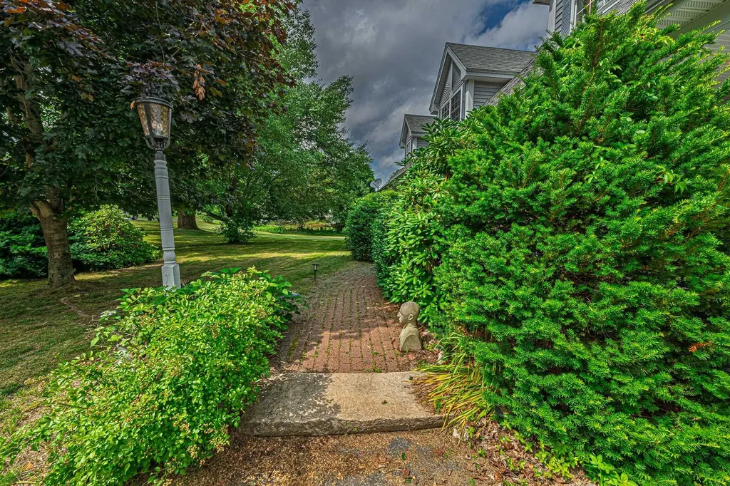 72 Tenney Road Sandown NH 03873