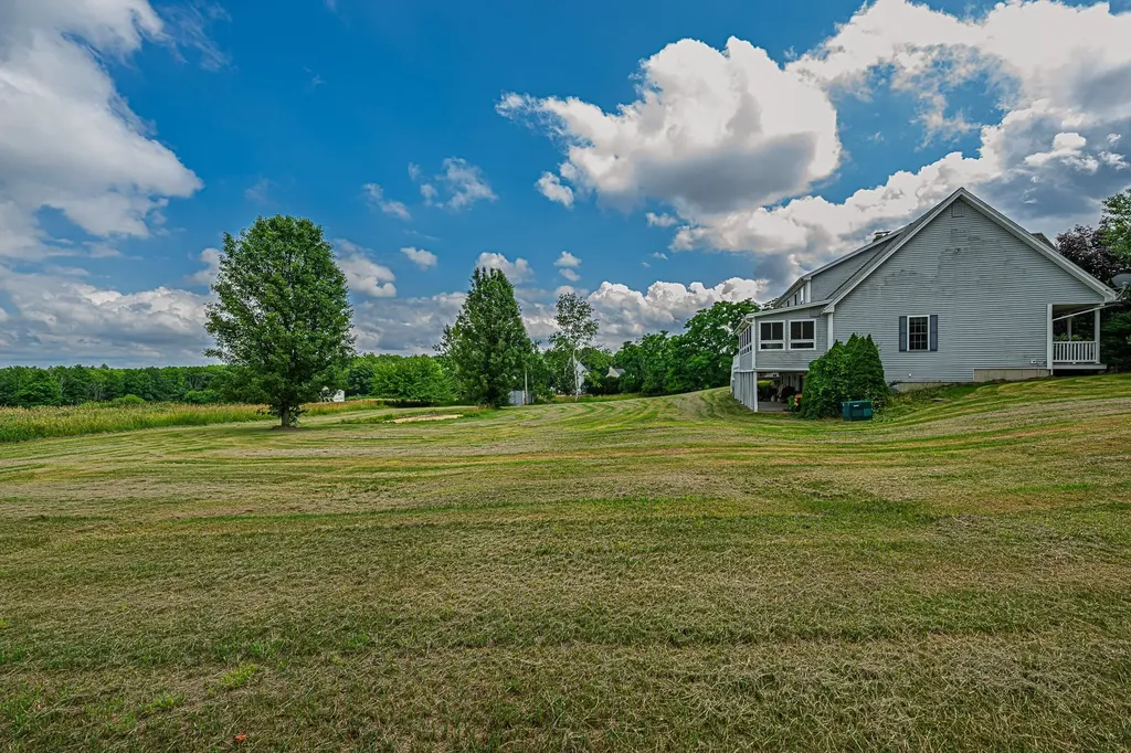 72 Tenney Road Sandown NH 03873