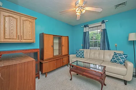 72 Tenney Road Sandown NH 03873