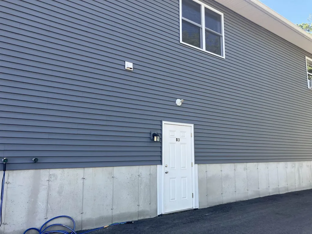 9 Dick Tracy Drive Pelham NH 03076