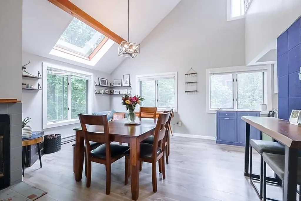 32 Mountainside Lane Francestown NH 03043