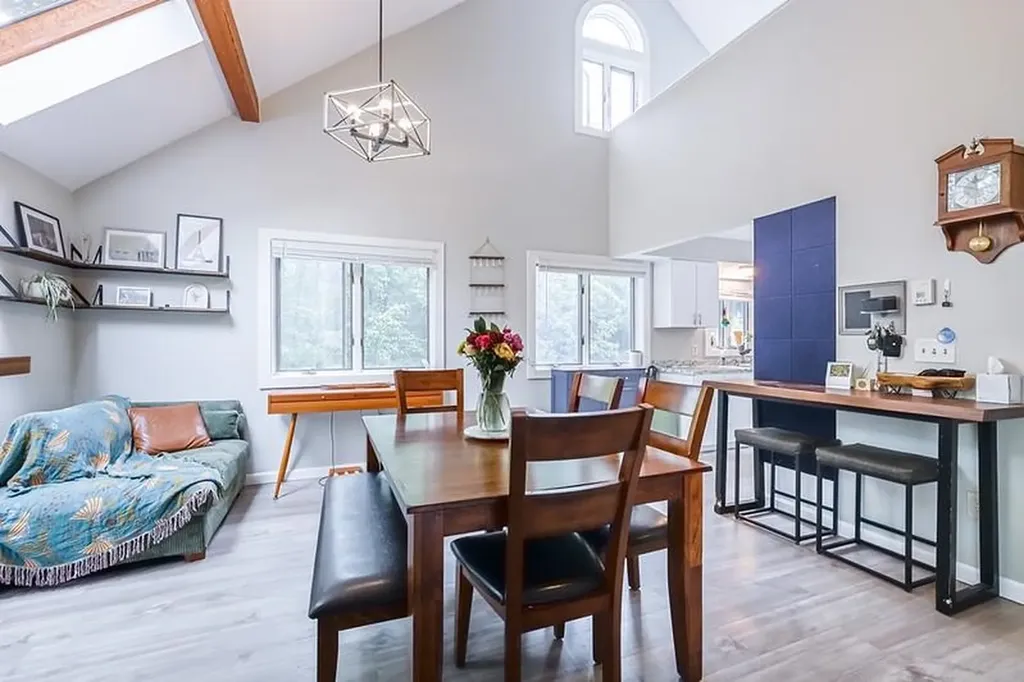 32 Mountainside Lane Francestown NH 03043
