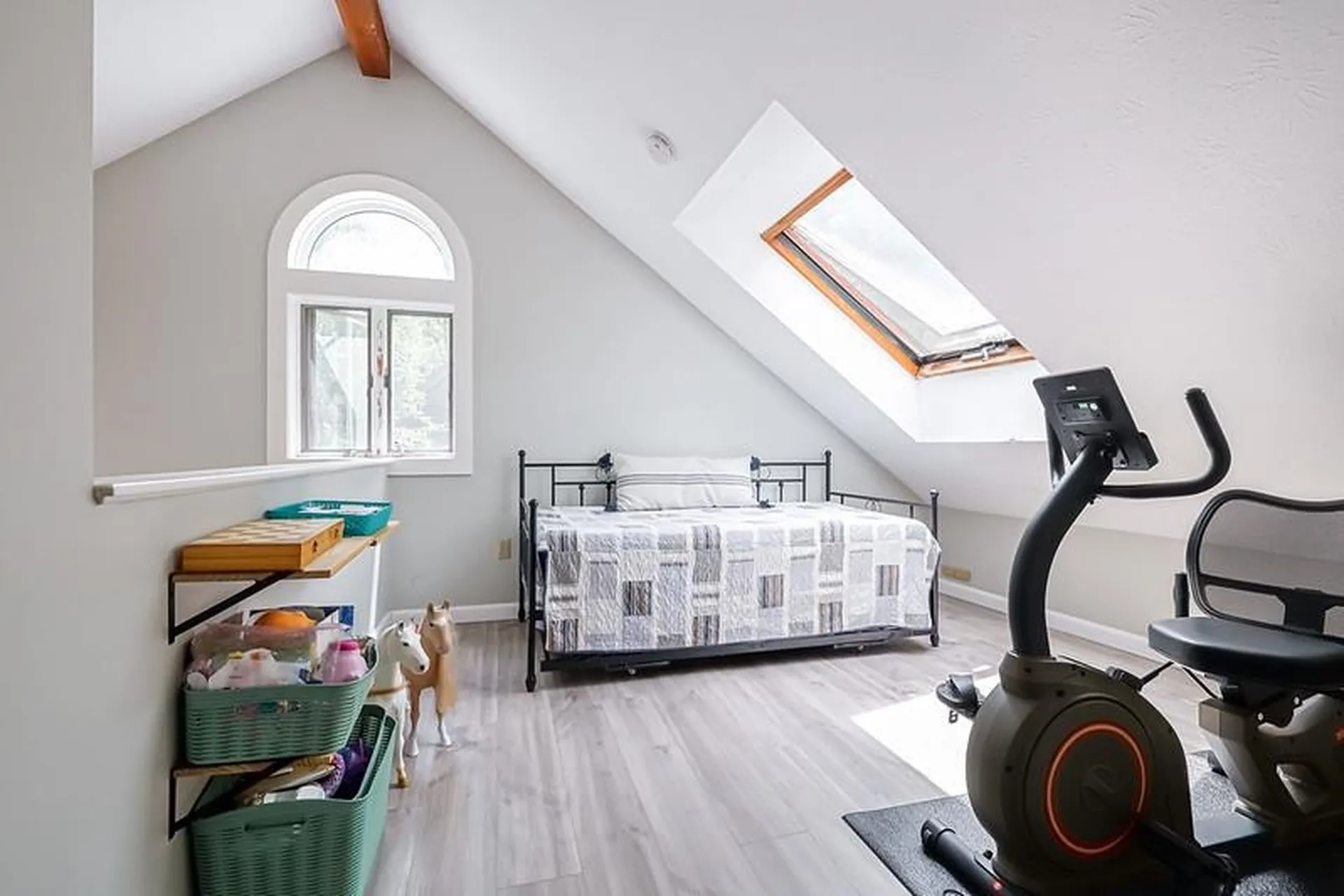 32 Mountainside Lane Francestown NH 03043