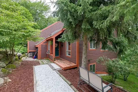 32 Mountainside Lane Francestown NH 03043