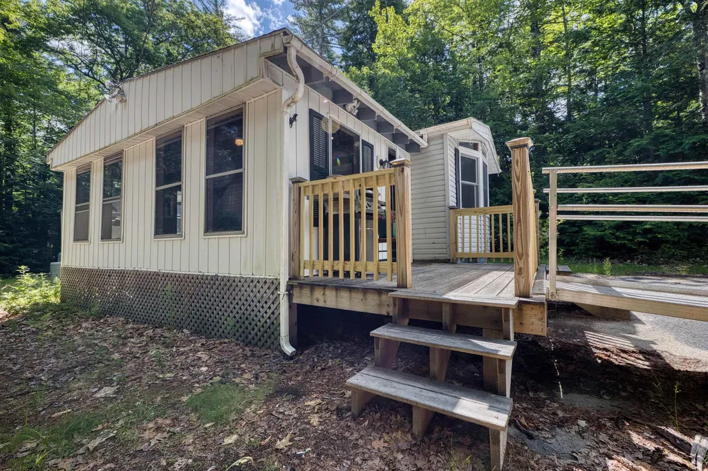 11 Beech River Circle Ossipee NH 03814