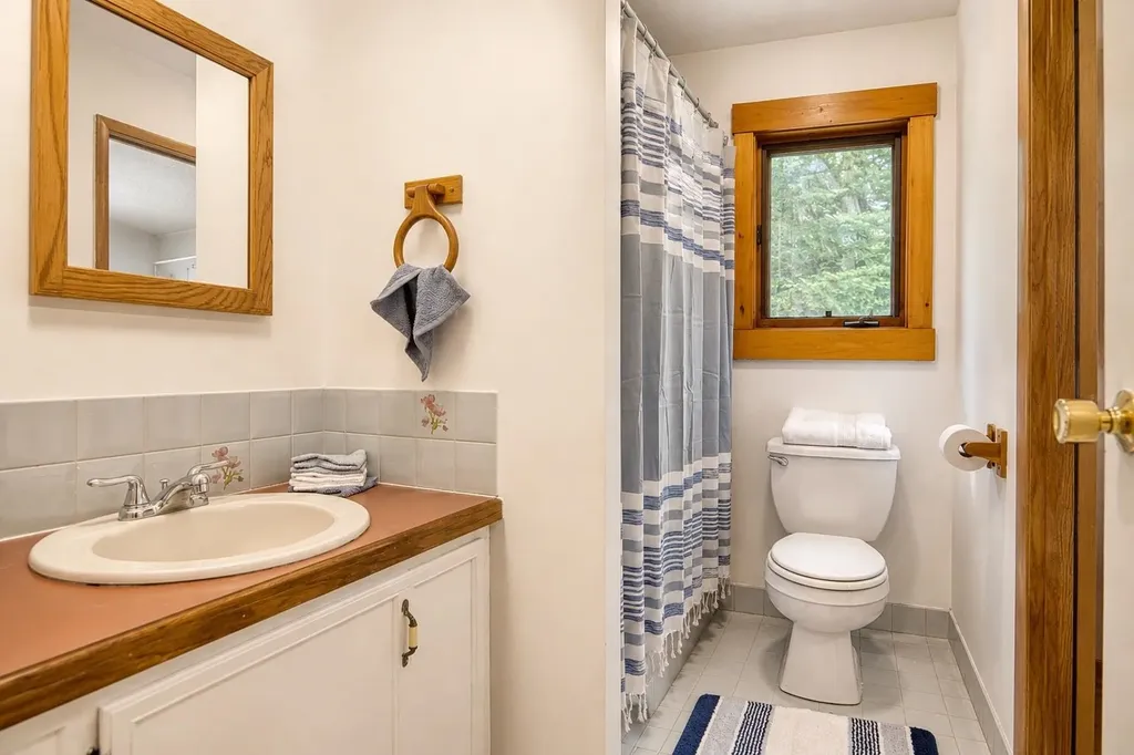 11 Beech River Circle Ossipee NH 03814