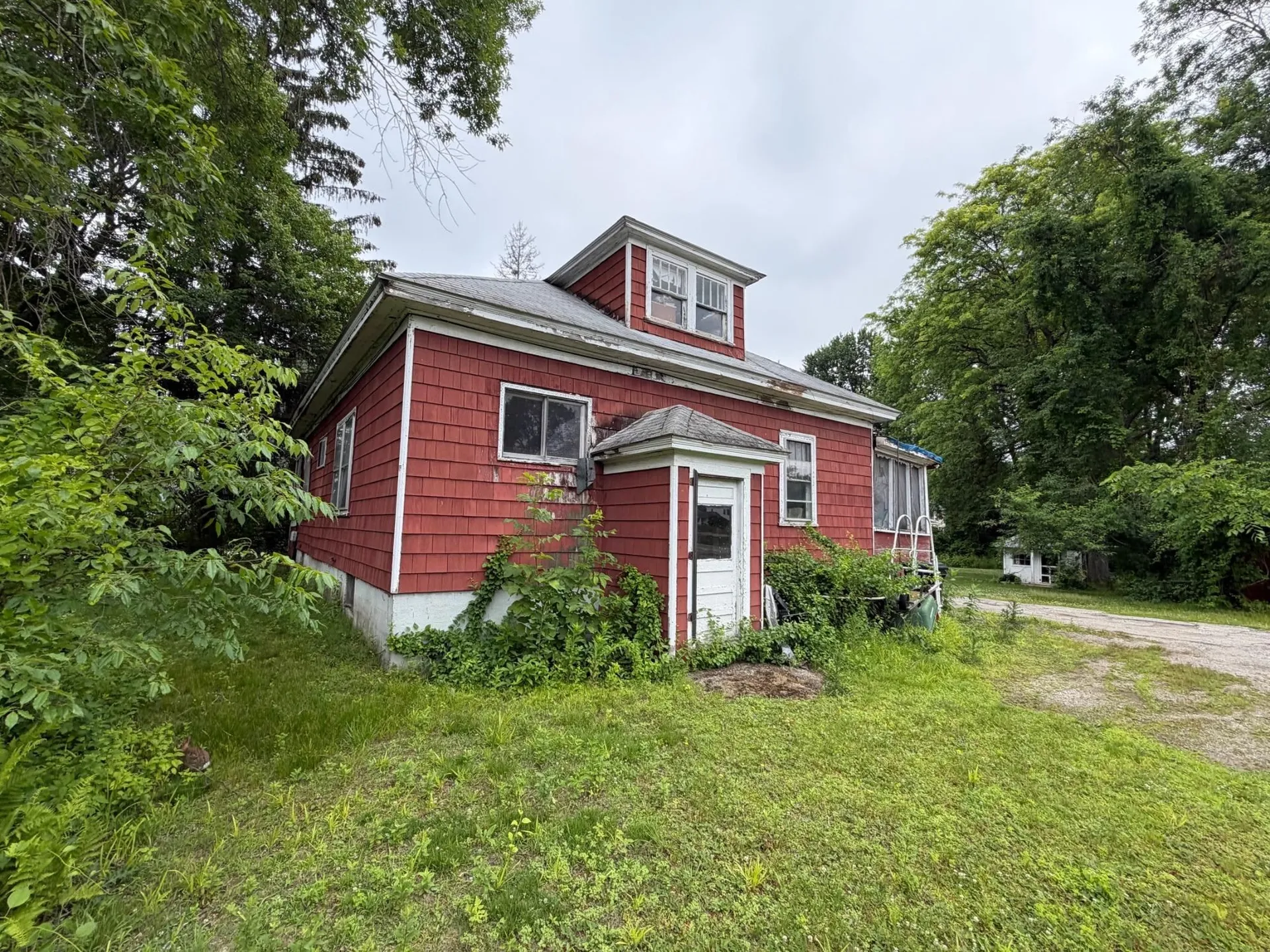 28 Merrimack Street Hudson NH 03051