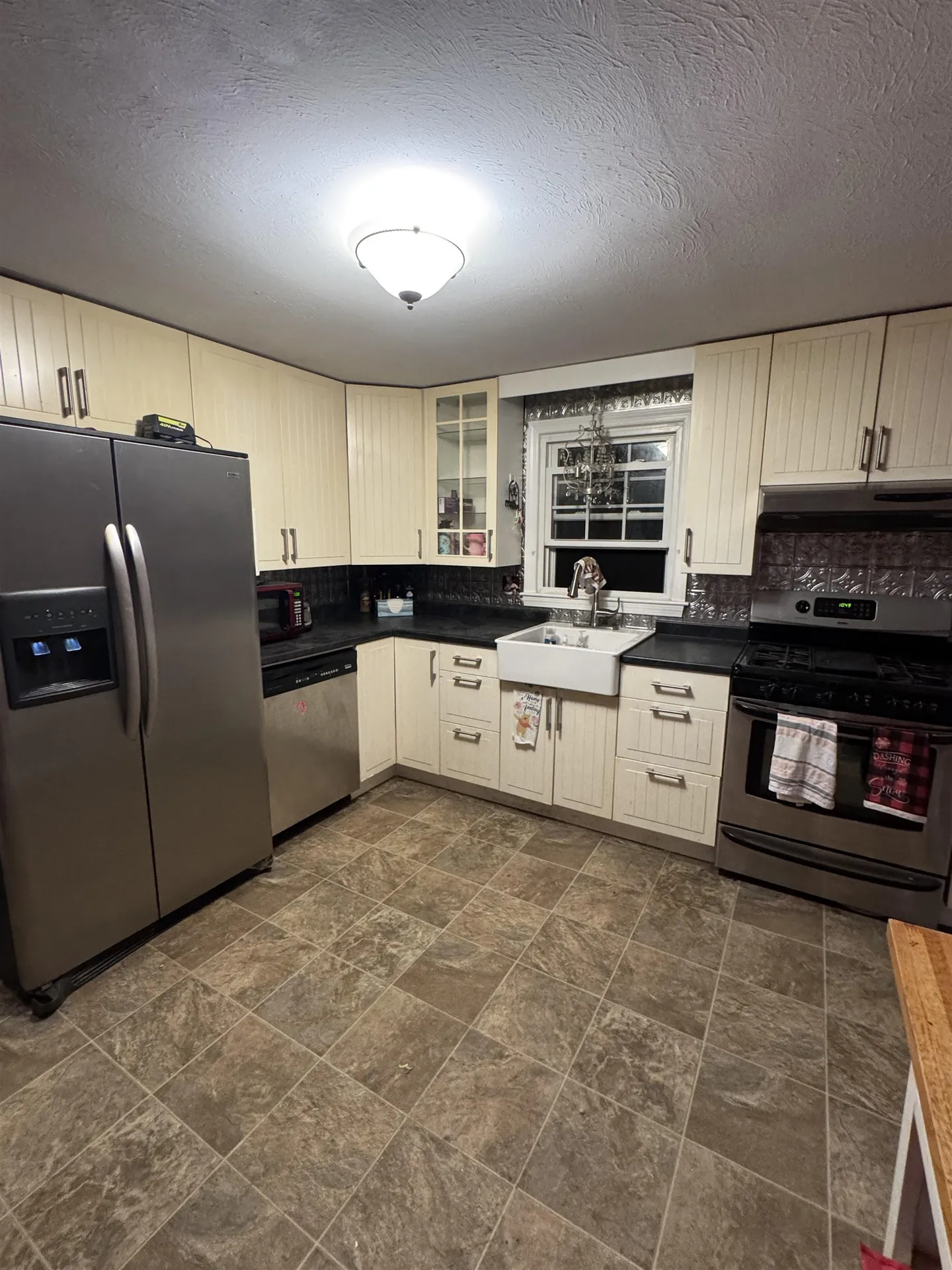 10 Hastings Lane Nashua NH 03064