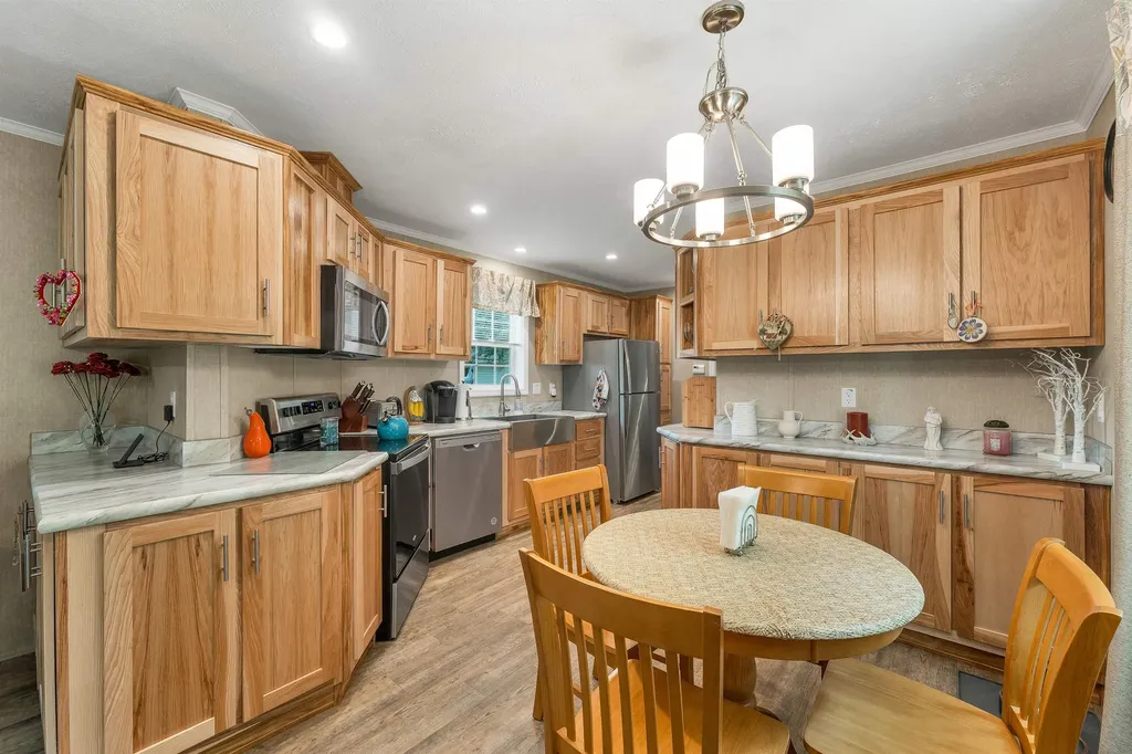 72 Buckingham Drive Conway NH 03860