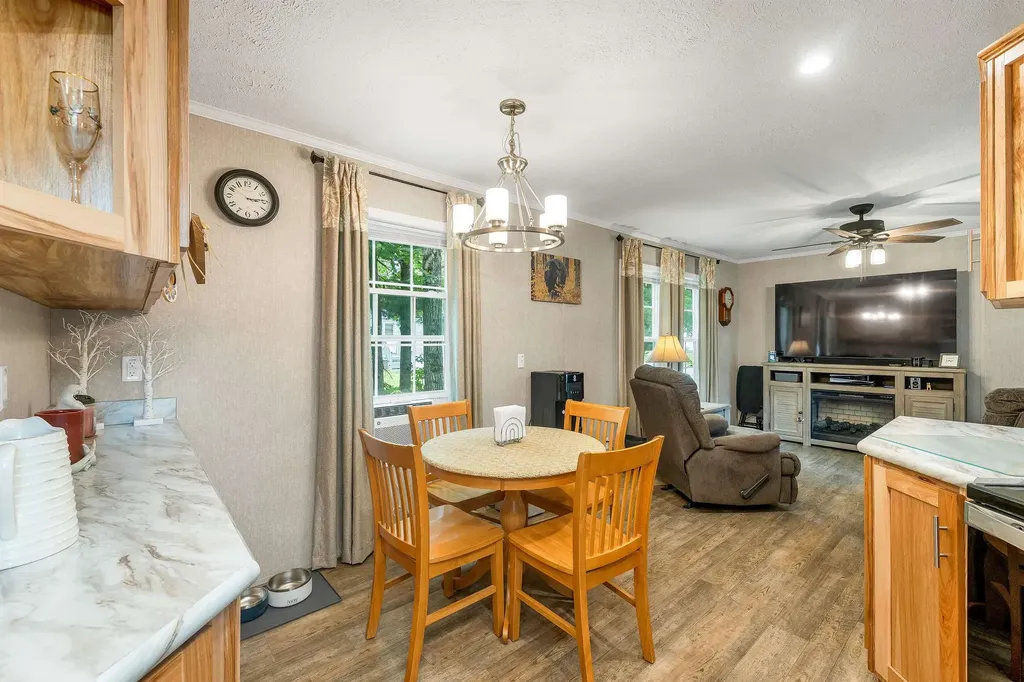 72 Buckingham Drive Conway NH 03860