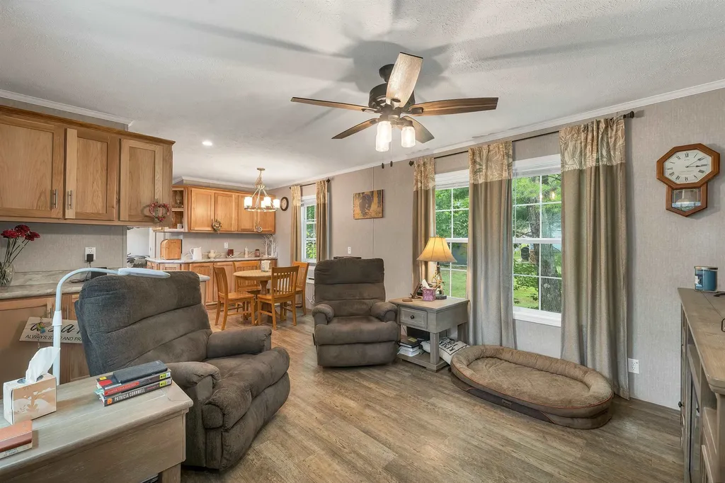 72 Buckingham Drive Conway NH 03860