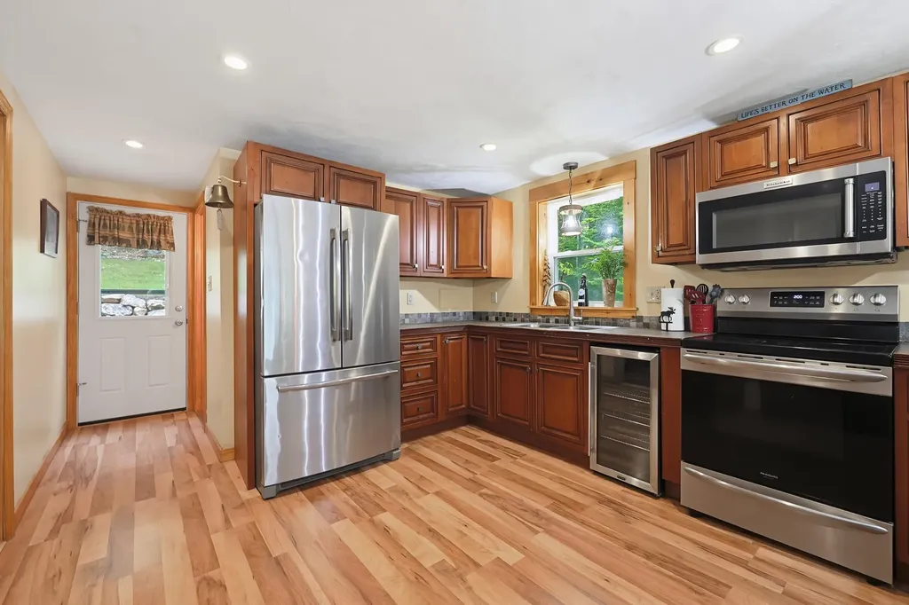 6 Poplar Ridge Road Freedom NH 03836