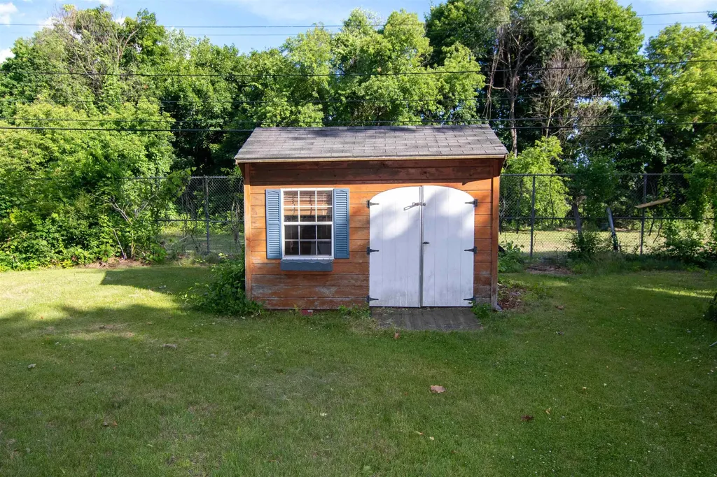 6 Longmeadow Drive Concord NH 03301