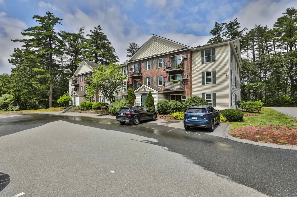 19-32 Kimberly Drive Merrimack NH 03054