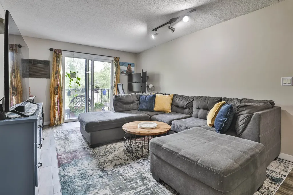 19-32 Kimberly Drive Merrimack NH 03054