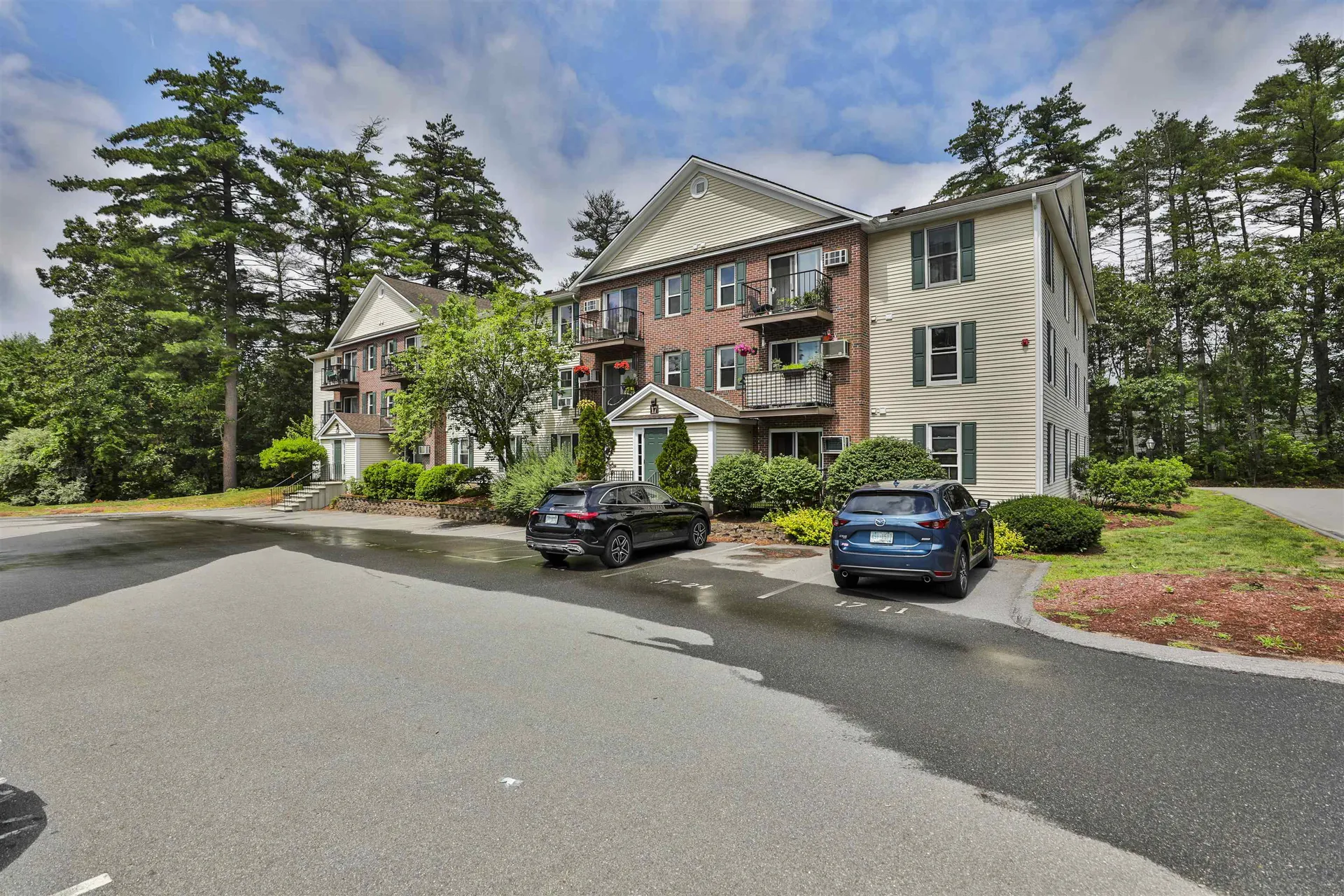 19-32 Kimberly Drive Merrimack NH 03054