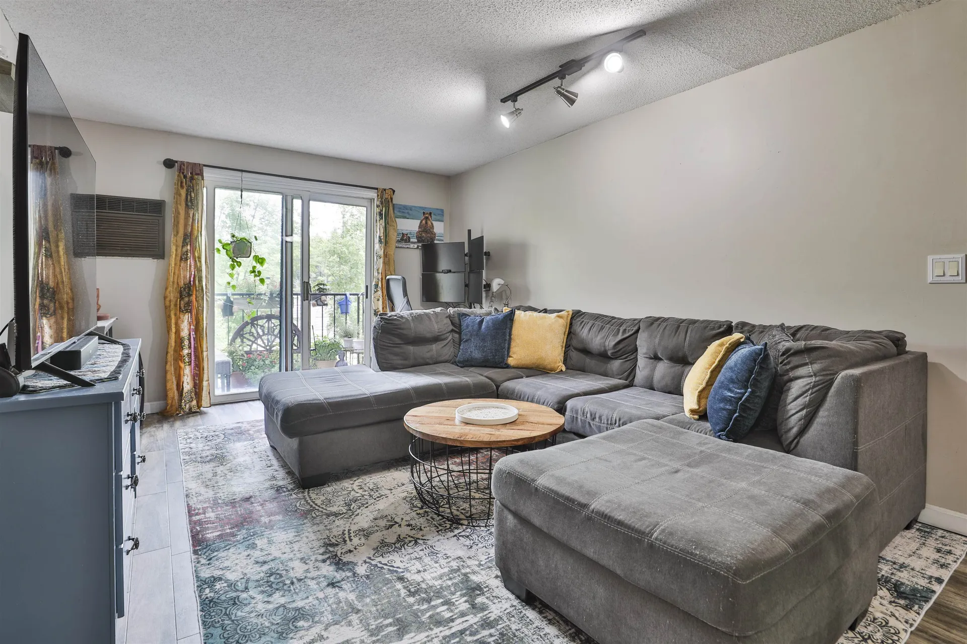 19-32 Kimberly Drive Merrimack NH 03054