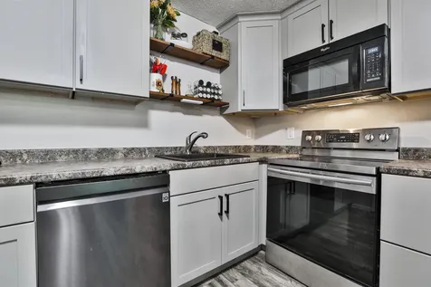 19-32 Kimberly Drive Merrimack NH 03054