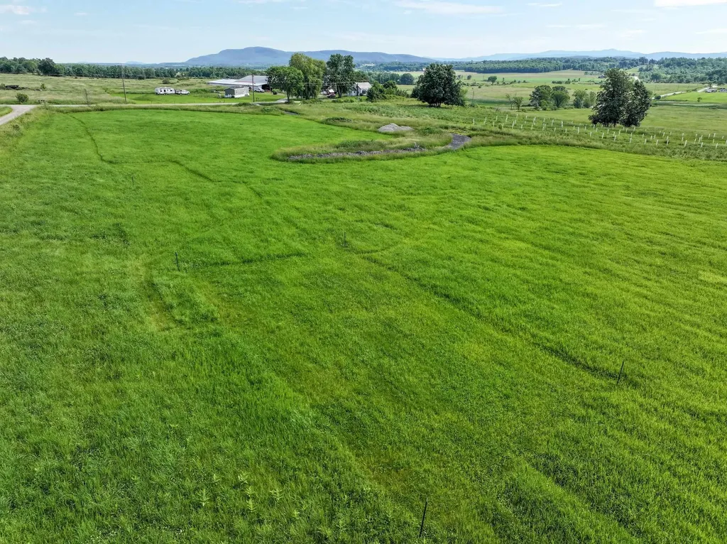 1497 Middle Road Bridport VT 05734