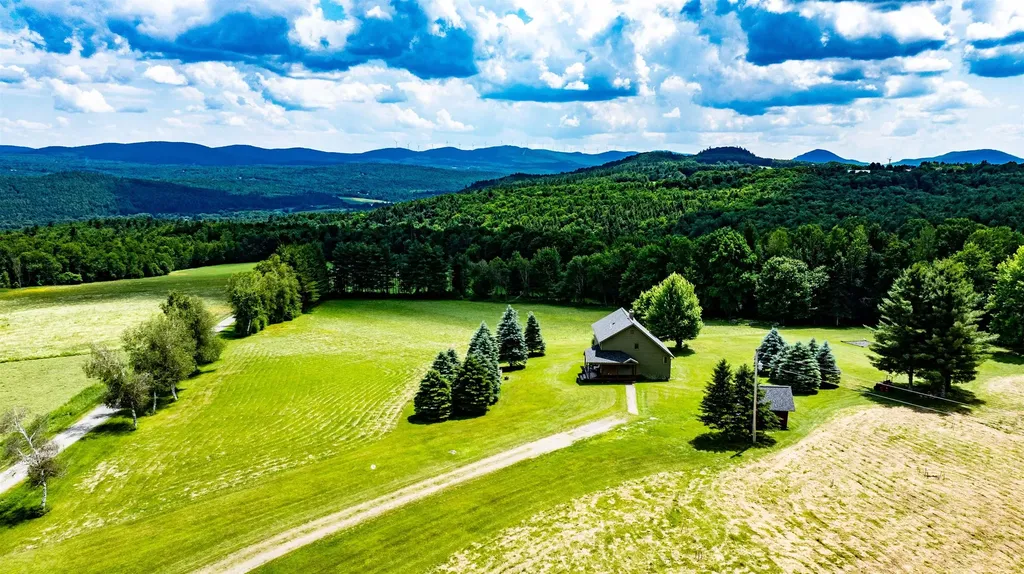 1257 Sniderbrook Road Westfield VT 05874