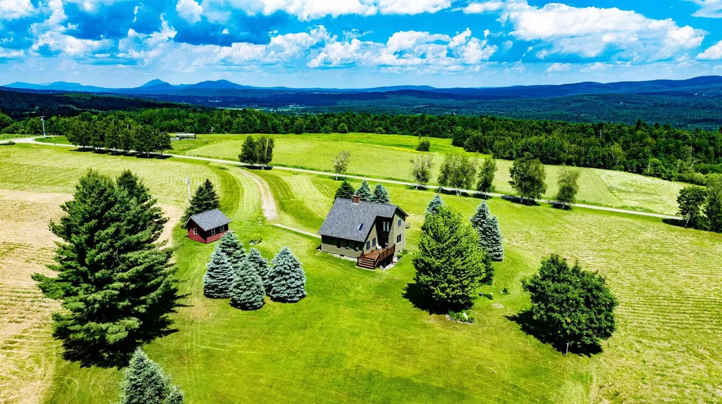 1257 Sniderbrook Road Westfield VT 05874