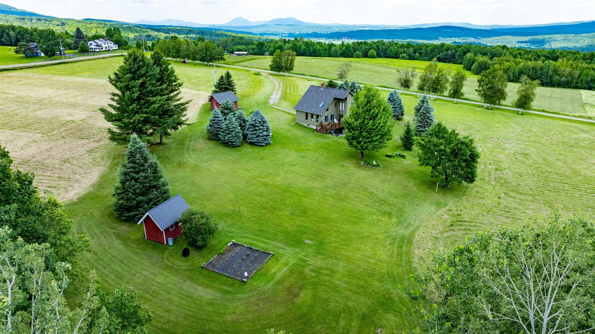 1257 Sniderbrook Road Westfield VT 05874