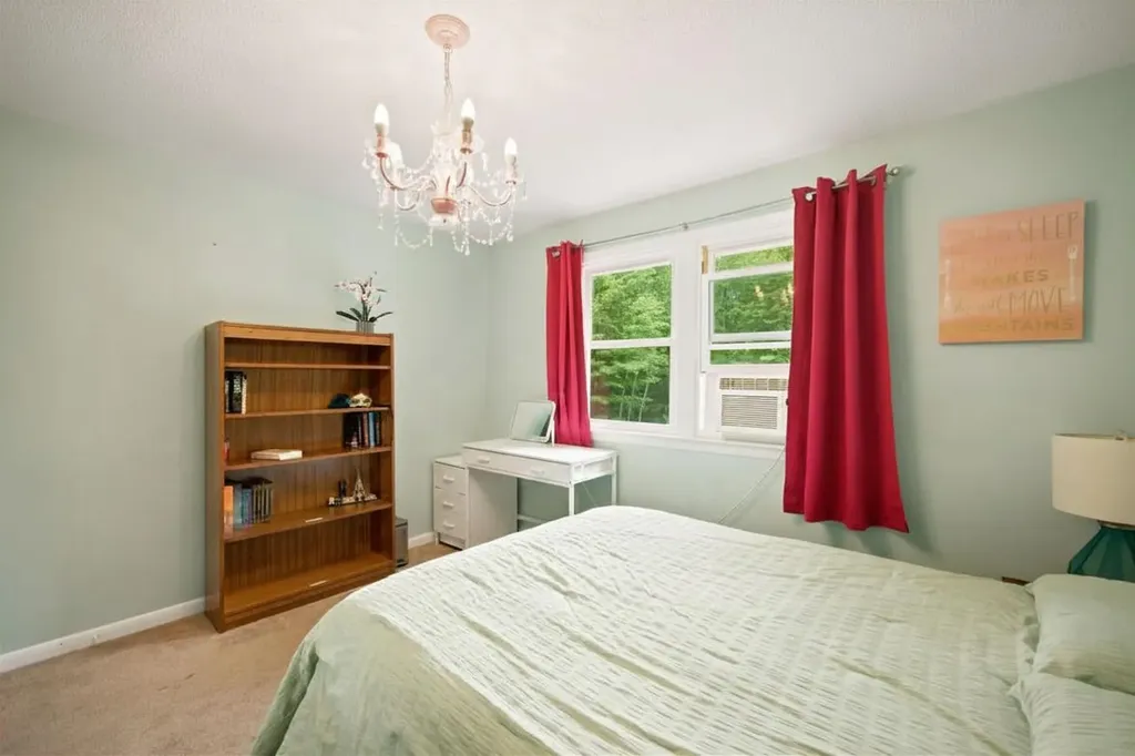 119 Country Club Road Hopkinton NH 03229