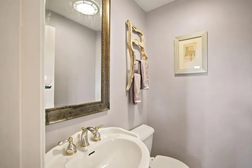 119 Country Club Road Hopkinton NH 03229