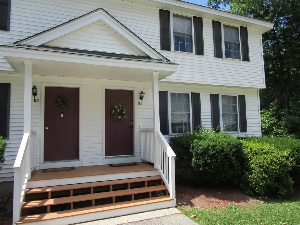 9 Old Nashua Road Amherst NH 03031