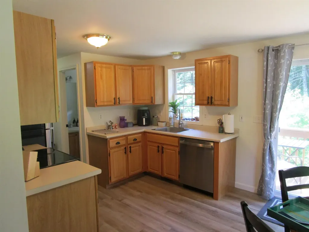 9 Old Nashua Road Amherst NH 03031