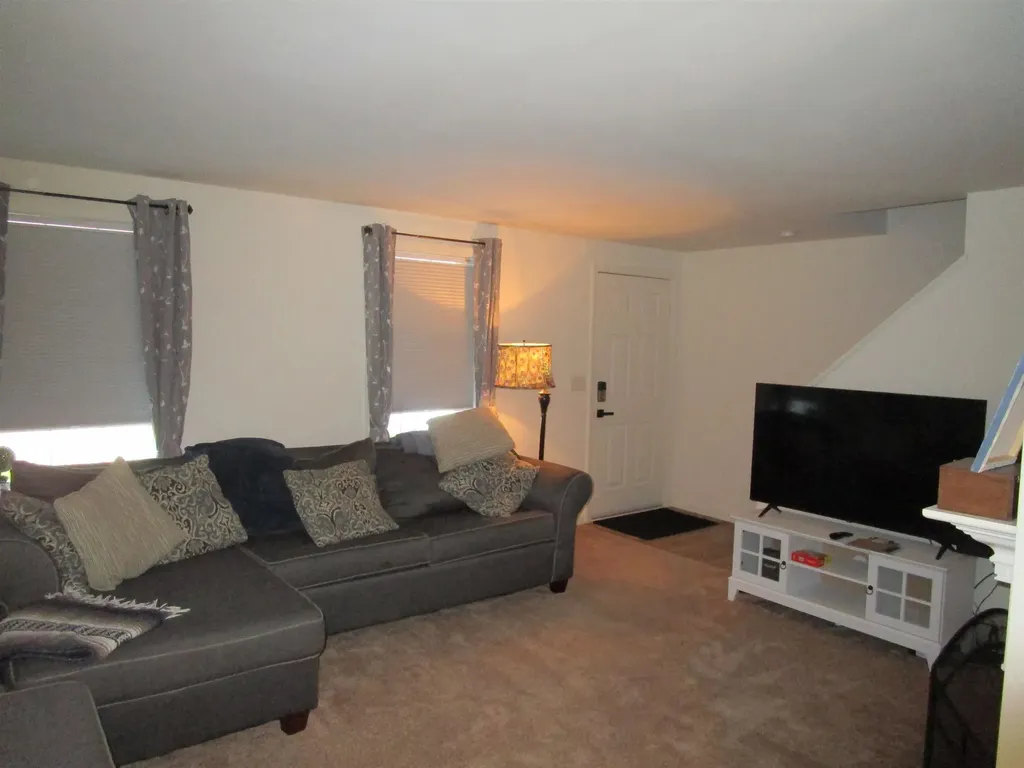 9 Old Nashua Road Amherst NH 03031