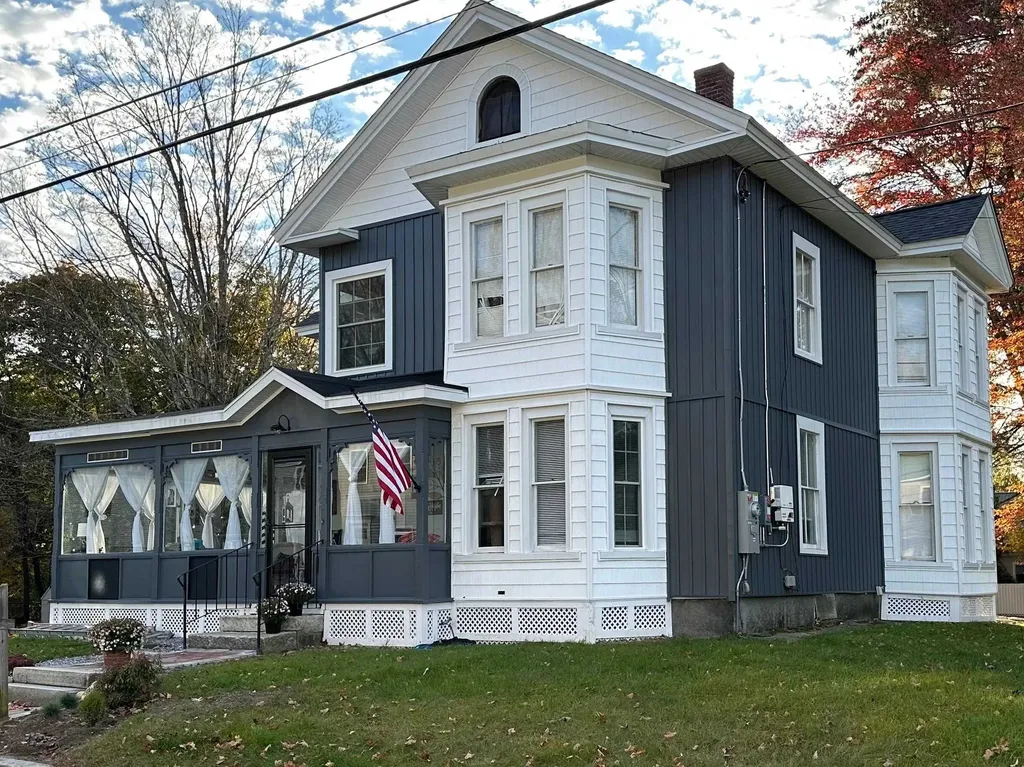 47 Oak Street Milford NH 03055