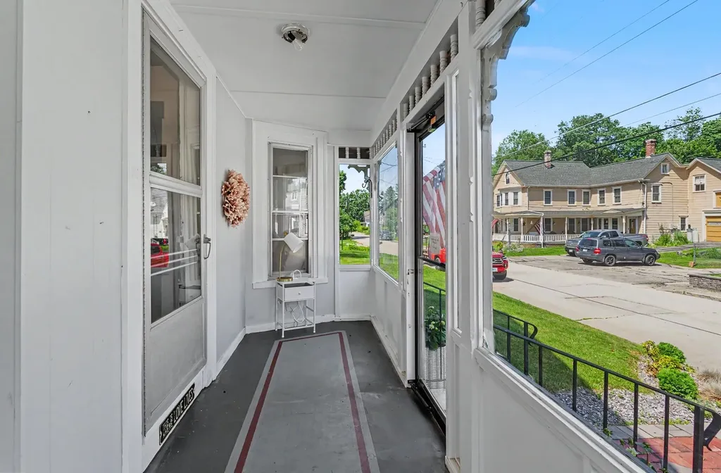 47 Oak Street Milford NH 03055