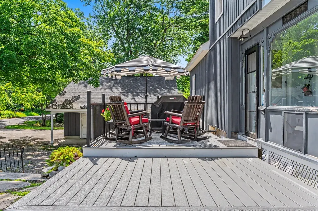 47 Oak Street Milford NH 03055