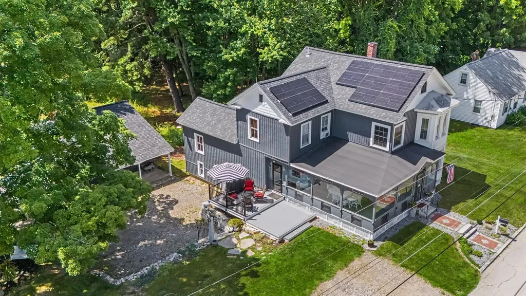 47 Oak Street Milford NH 03055