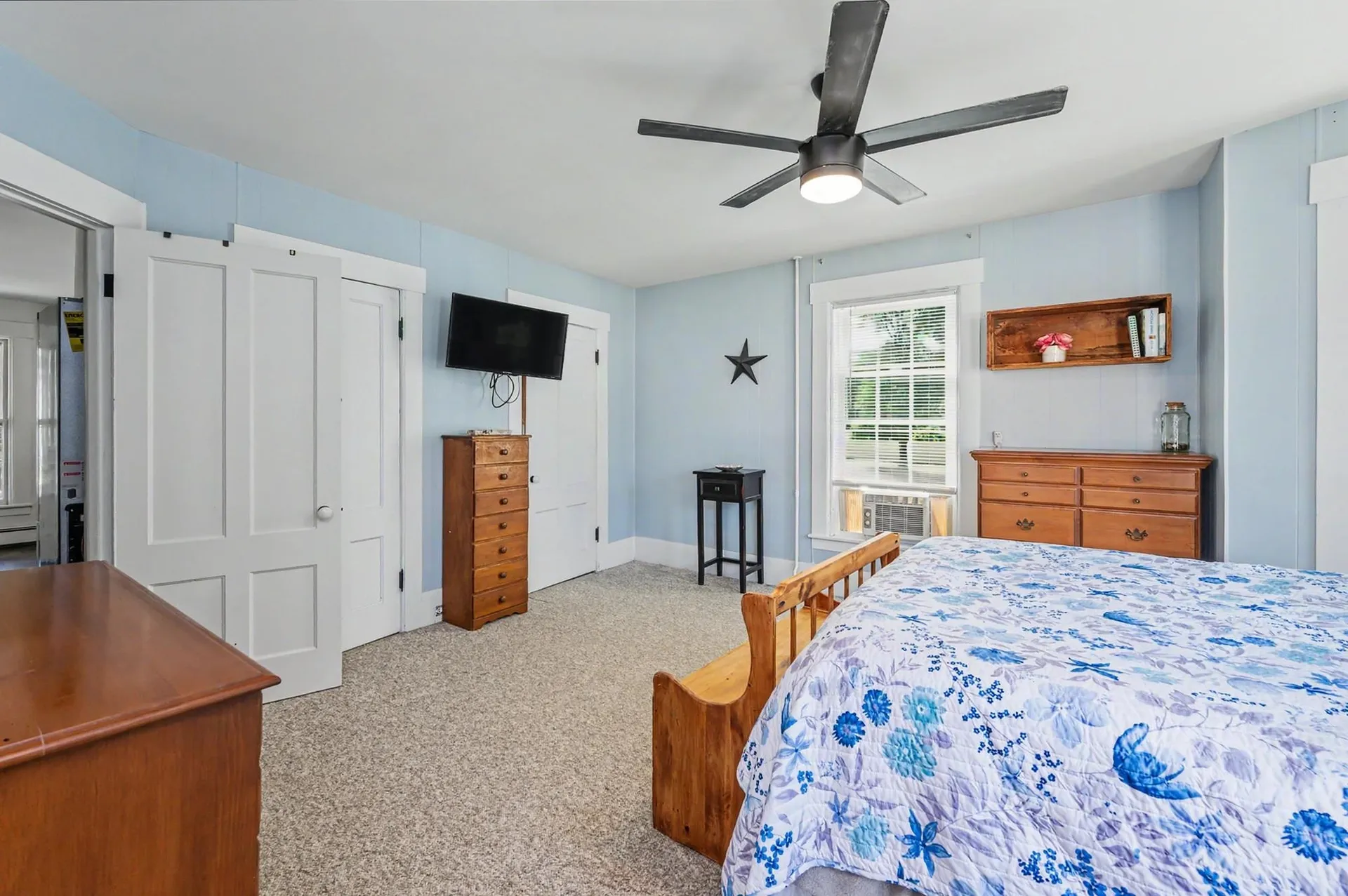 47 Oak Street Milford NH 03055