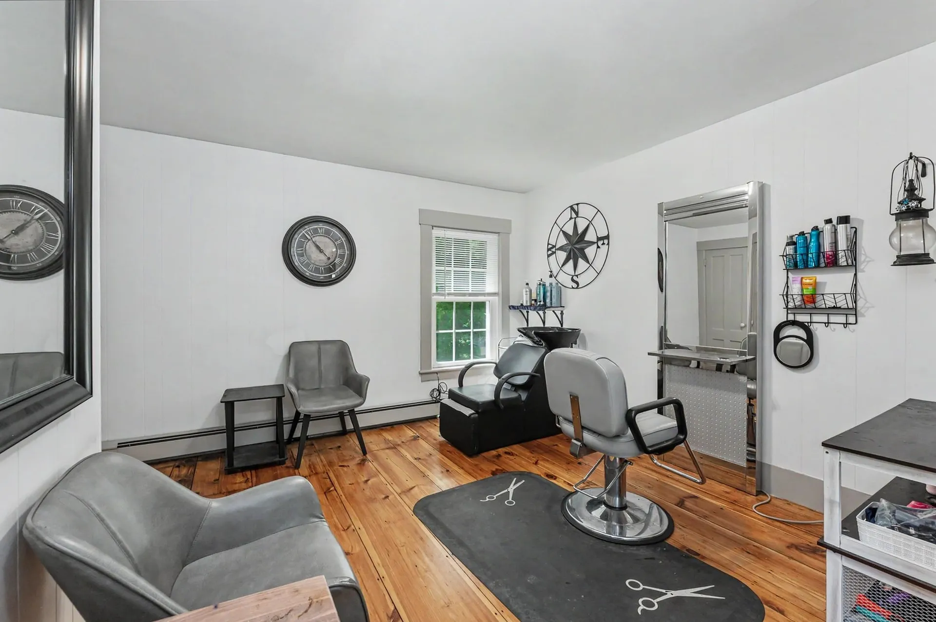 47 Oak Street Milford NH 03055
