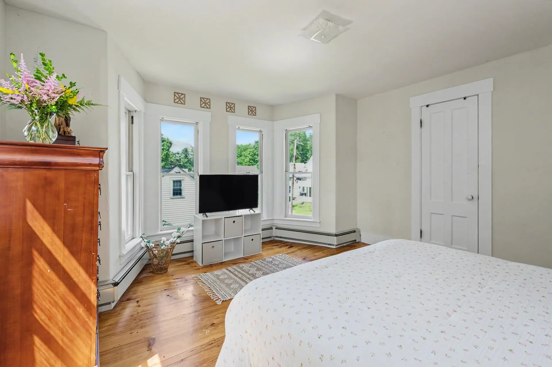 47 Oak Street Milford NH 03055