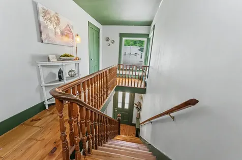 47 Oak Street Milford NH 03055