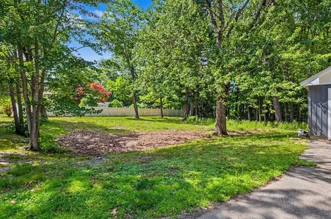 47 Oak Street Milford NH 03055