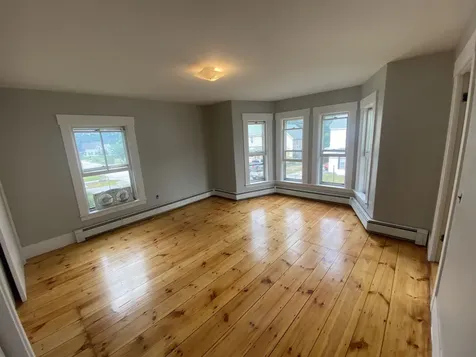 47 Oak Street Milford NH 03055