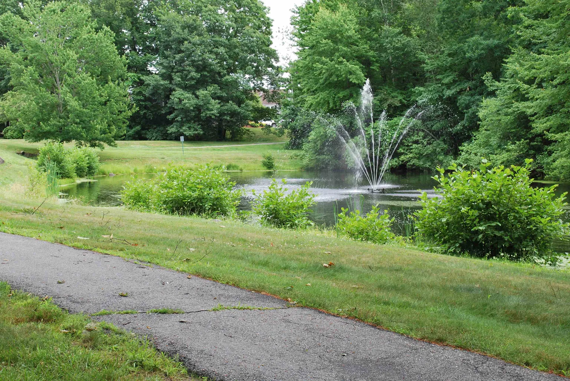 21 Blossom Lane Merrimack NH 03054